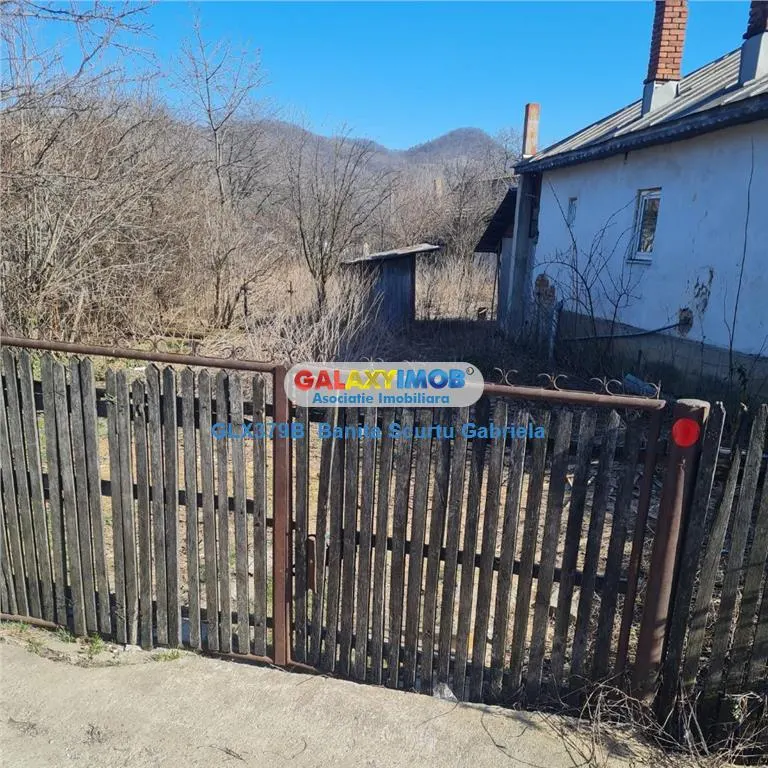 Vanzare casa cu teren de 1200 mp in zona Izvoarele, jud  Prahova - foto 5