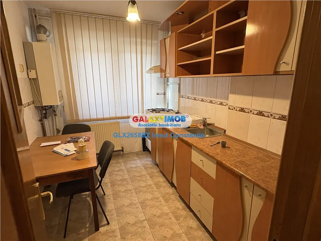 Vanzare apartament 2 camere zona CENTRALA - foto 1