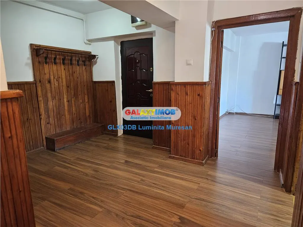 Inchiriere apartament 3 camere decomandat Targoviste CFR - foto 12
