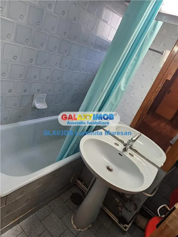 Inchiriere apartament 3 camere decomandat Targoviste CFR - foto 19