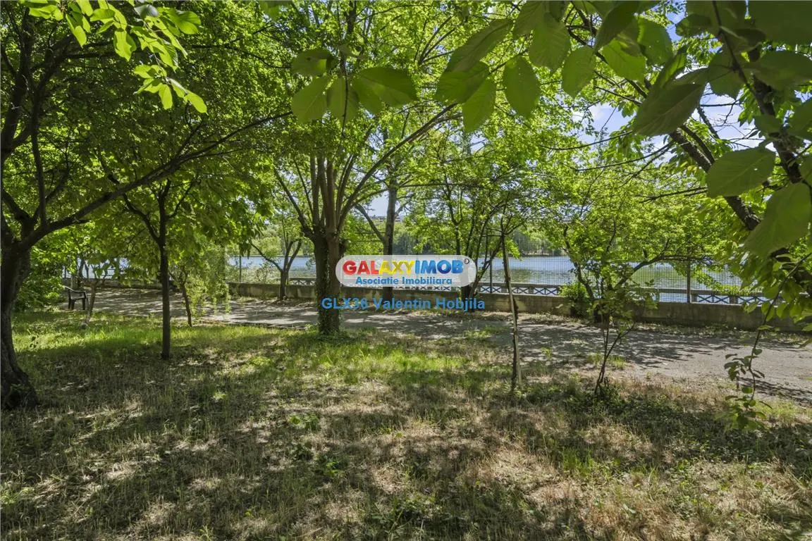 Exclusive property ON THE SHORE OF LAKE TEI - TEI PENINSULA - foto 4