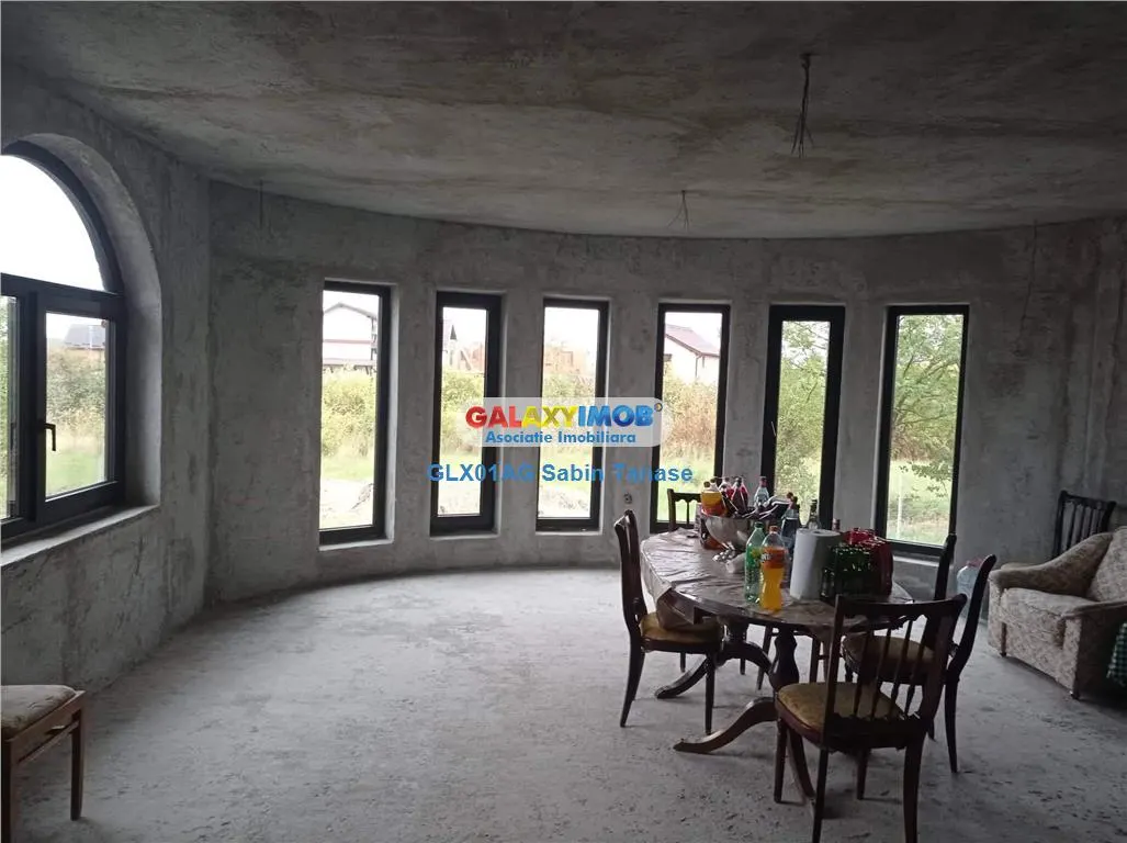 De vanzare vila P+M in Geamana (Bradu) - zona Aerodromului - foto 2