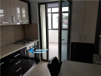 Inchiriez apartament cu 3 camere , Nord, bloc nou, mobilat - utilat - foto 16