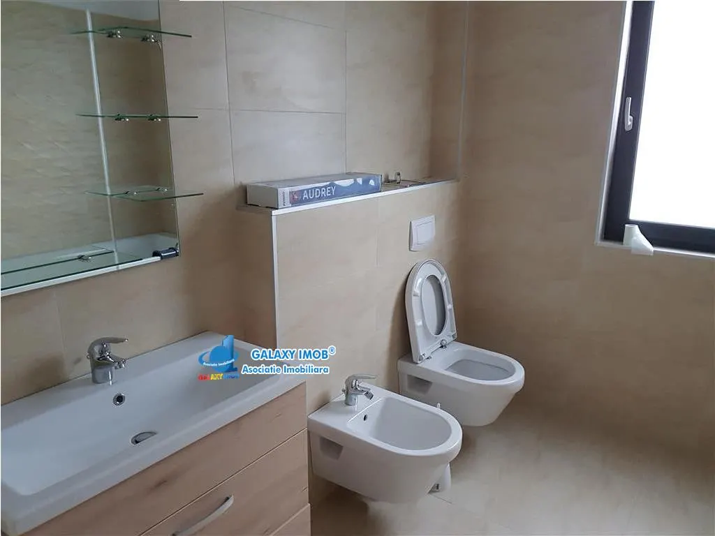 Inchiriez apartament cu 3 camere , Nord, bloc nou, mobilat - utilat - foto 9