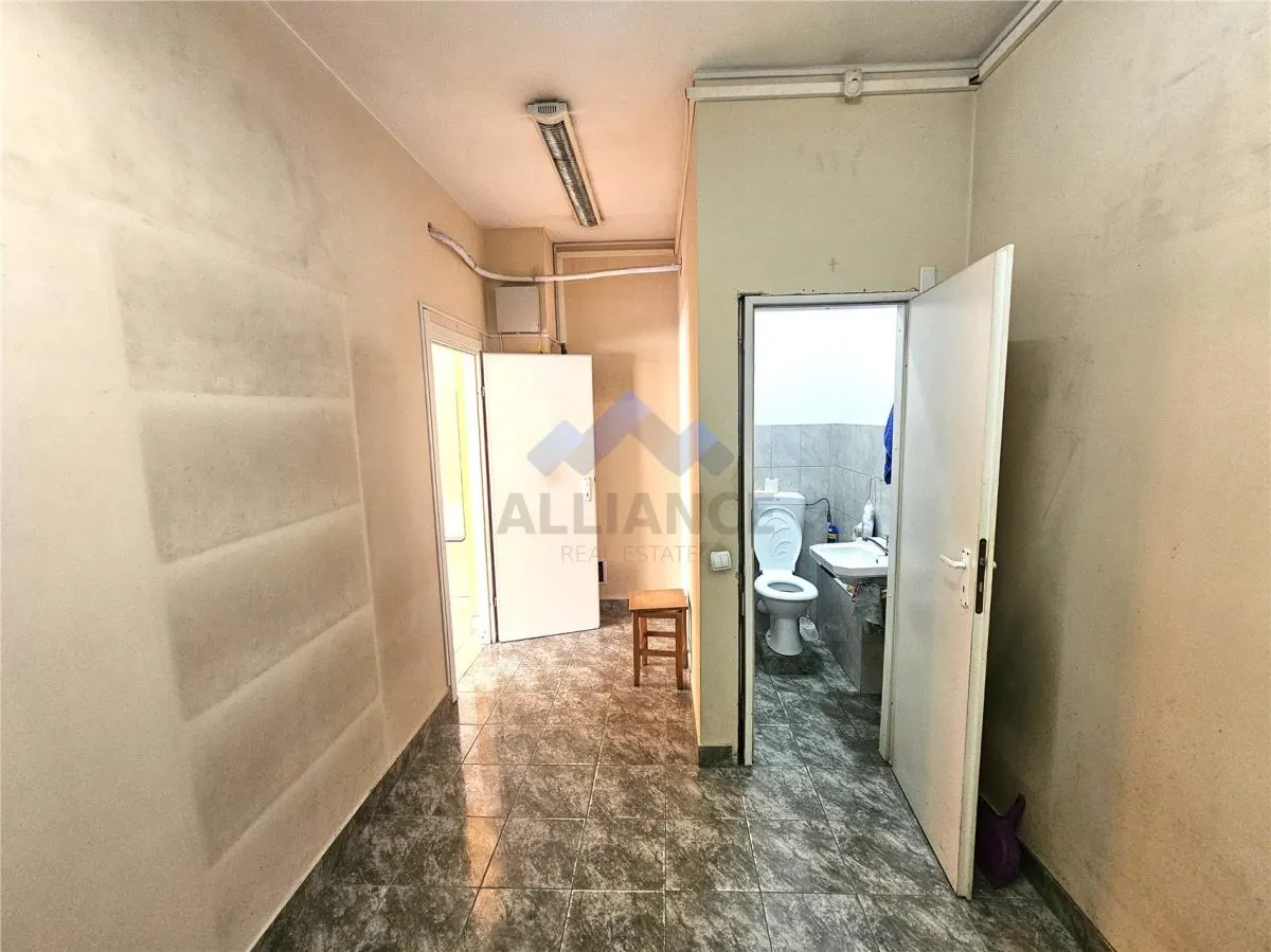 Intersectia Galata, spatiu comercial stradal - foto 4