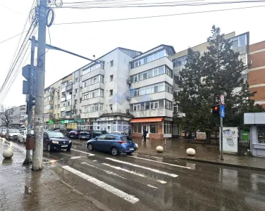 Spatiu comercial stradal, 51 mp, Galata - Iasi