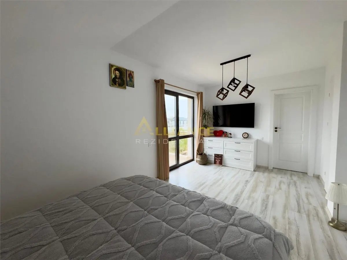 Casa Individuala - 5 camere - 3 bai - 403mp teren - foto 13