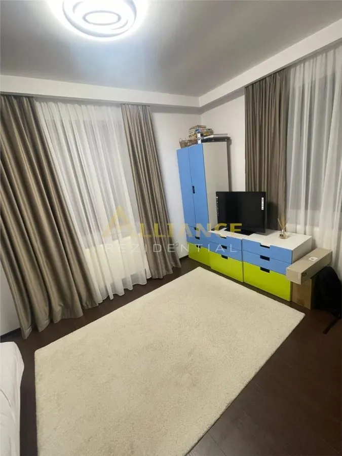 Apartament 3 camere – zona Campus Scolar - foto 3