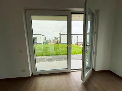Vila cu 4 camere în ansamblu rezidential exclusiv - Comuna Berceni - foto 3