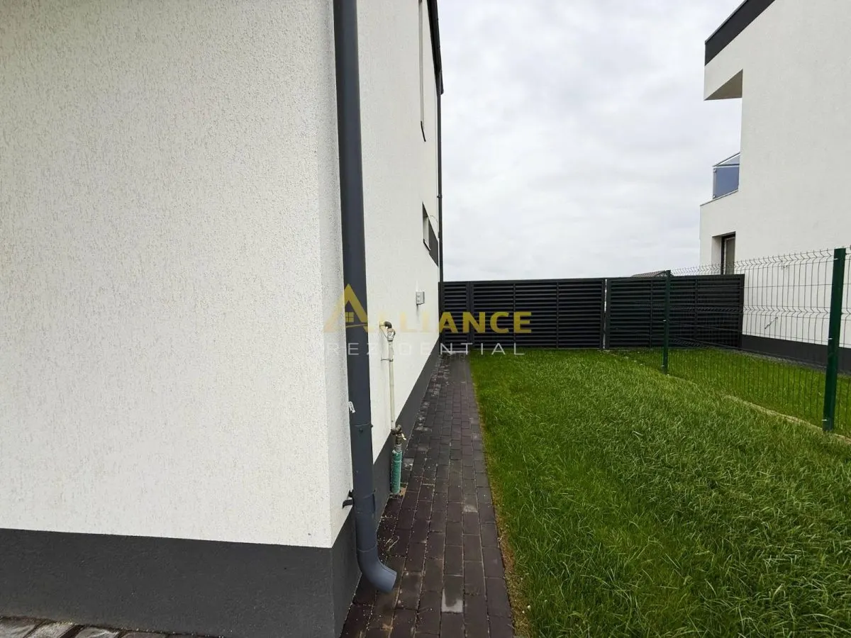 Vila cu 4 camere în ansamblu rezidential exclusiv - Comuna Berceni - foto 9