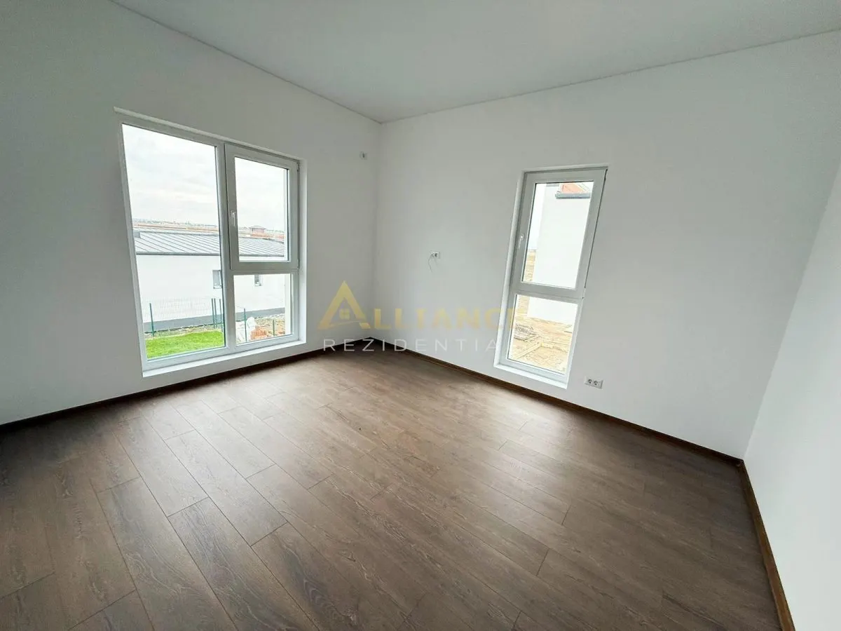 Vila cu 4 camere în ansamblu rezidential exclusiv - Comuna Berceni - foto 10