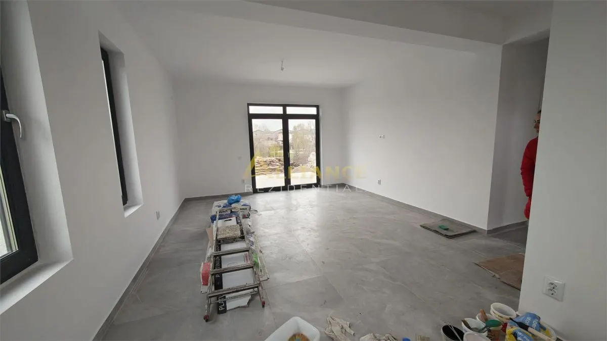 Casa individuala - 3 camere - 2 bai - 378 mp teren - foto 5