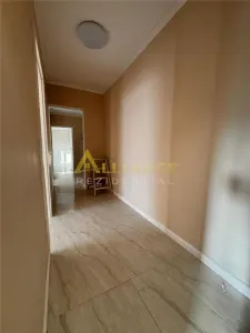 Metrou Aparatorii Patriei - 3 camere complet decomandat - Bucuresti