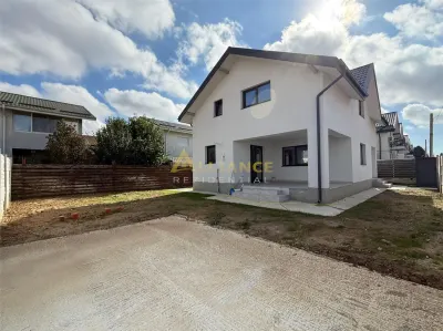 Vila P+M | 4 camere | 3 bai | Teren 308mp - Berceni