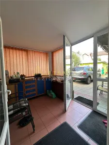 Casa 6 camere cu spatiu comercial de vânzare - Soseaua Leordeni, lânga Primarie - foto 9