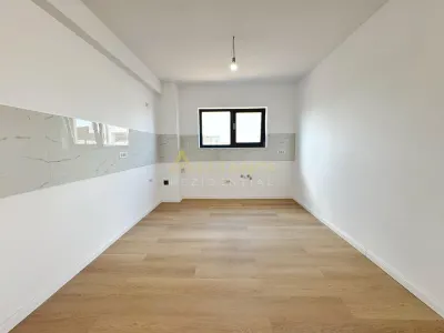Vila Individuala / Curte Amenajata / 5 Camere / 2 Bai / Teren 360 mp - foto 4
