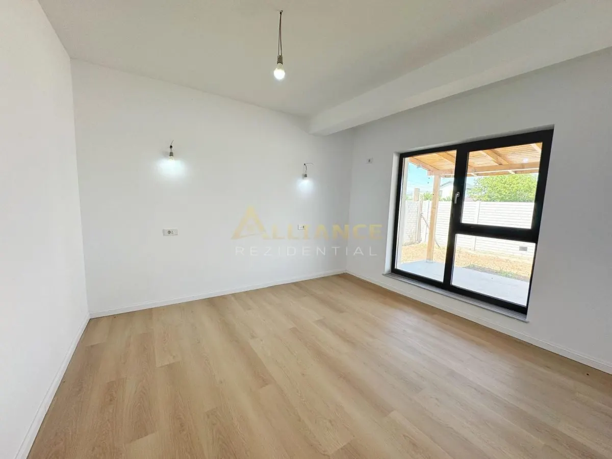 Vila Individuala / Curte Amenajata / 5 Camere / 2 Bai / Teren 360 mp - foto 7