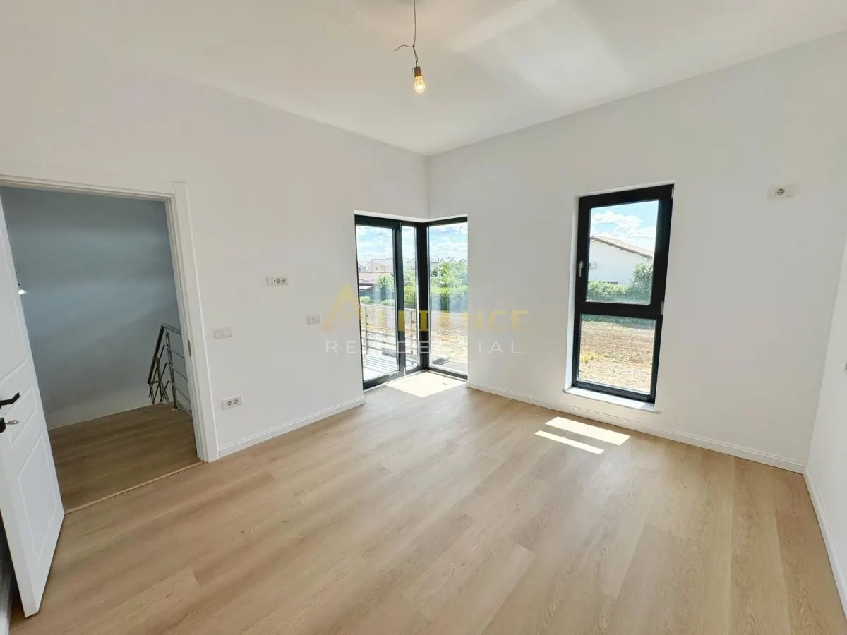 Vila Individuala / Curte Amenajata / 5 Camere / 2 Bai / Teren 360 mp - foto 10