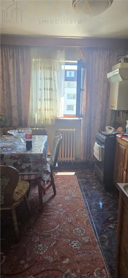 De vanzare – apartament 3 camere, 63 mp, decomandat – 71.500 € - foto 1