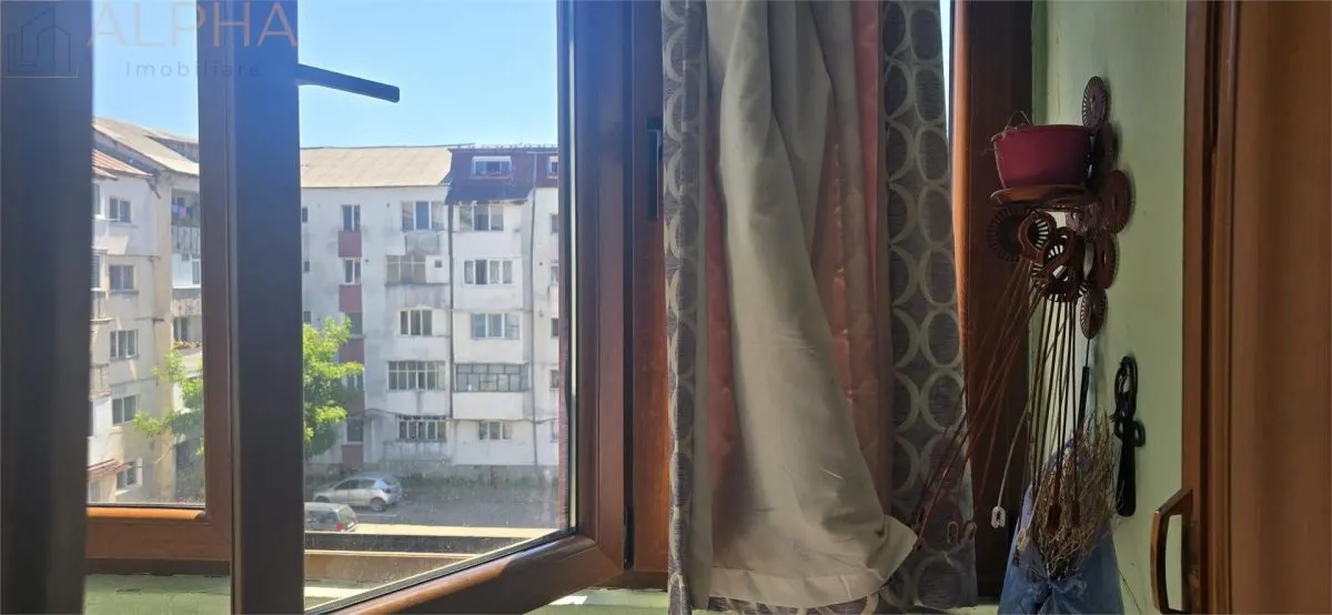 De vanzare – apartament 3 camere, 63 mp, decomandat – 71.500 € - foto 3