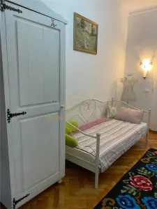 Apartament zona centru vechi cu spatiu verde parter - foto 14