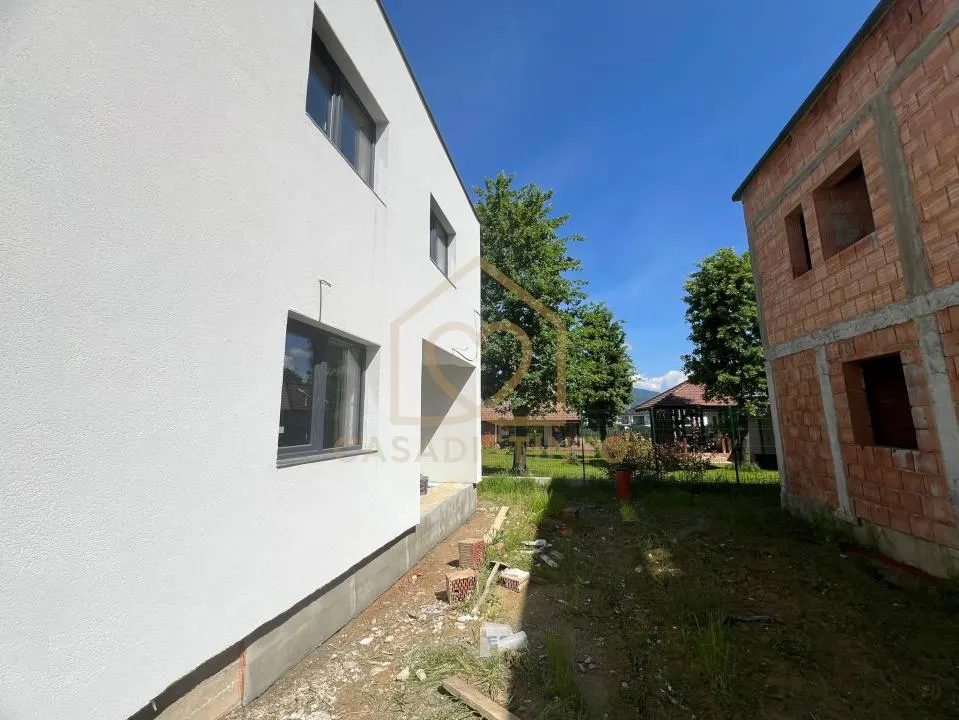Duplex zona Castel Transilvania - foto 8