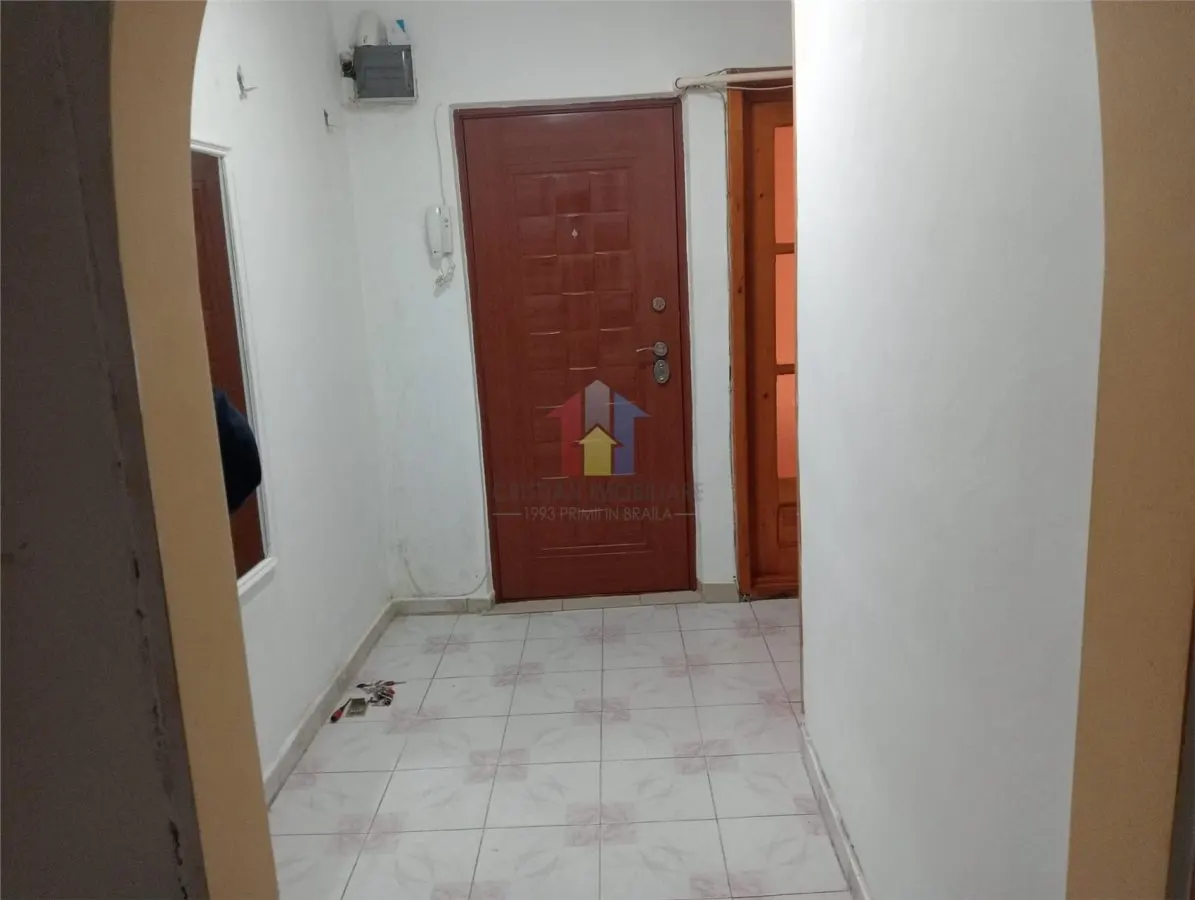 PARTER cu BALCON MARE / 2 camere Decomandat 65 mp, Calarasi 4. - foto 6