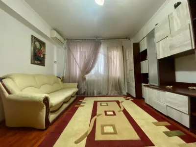 Apartament 2 camere Podu Ros - Liceul Cantemir , loc de parcare - Iasi