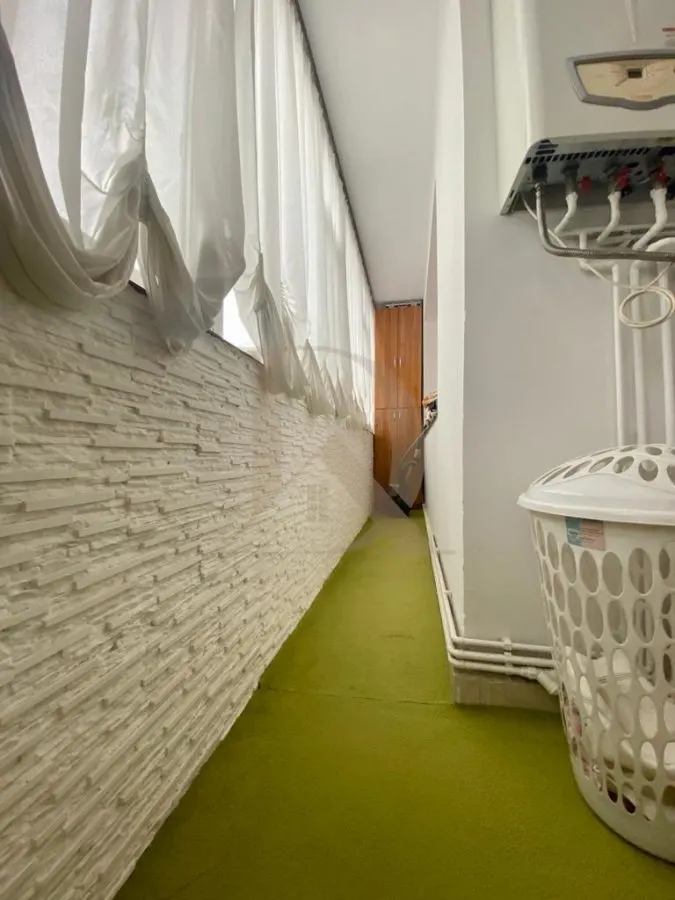 Apartament 2 camere Podu Ros - Liceul Cantemir , loc de parcare - foto 3