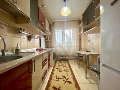 Apartament 2 camere Podu Ros - Liceul Cantemir , loc de parcare - foto 5