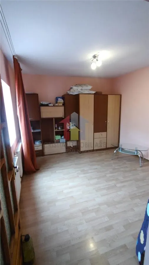 .Chercea - Sf.Filofteia doua corpuri cladire 5 cam  Teren=231 m - foto 4