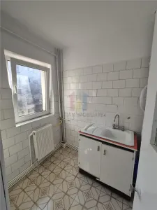 ETAJ 2 Garsoniera zona Dorobantilor - foto 4