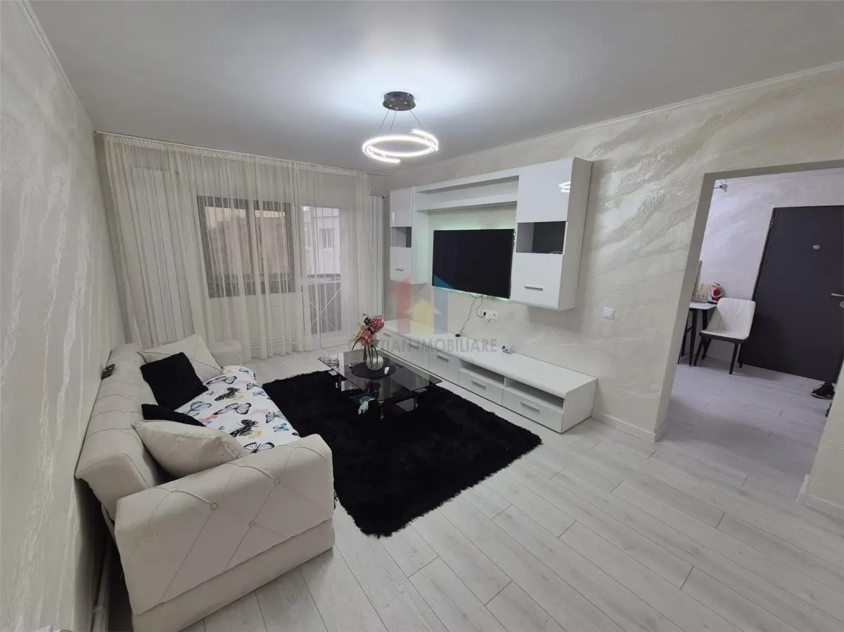 3 camere MODERN, Mobilat si Utilat, 73 mp Calarasi IV - foto 1