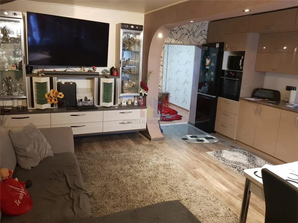 TOTUL NOU, Mobilat, 3 camere,zona Garii-Dorobanti, St 71mp, LIBER - foto 1