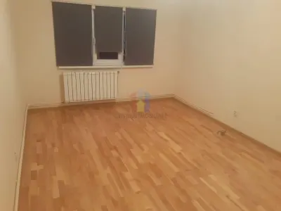 LIBER 3 camere, zona Dorobanti etaj 1 - Braila