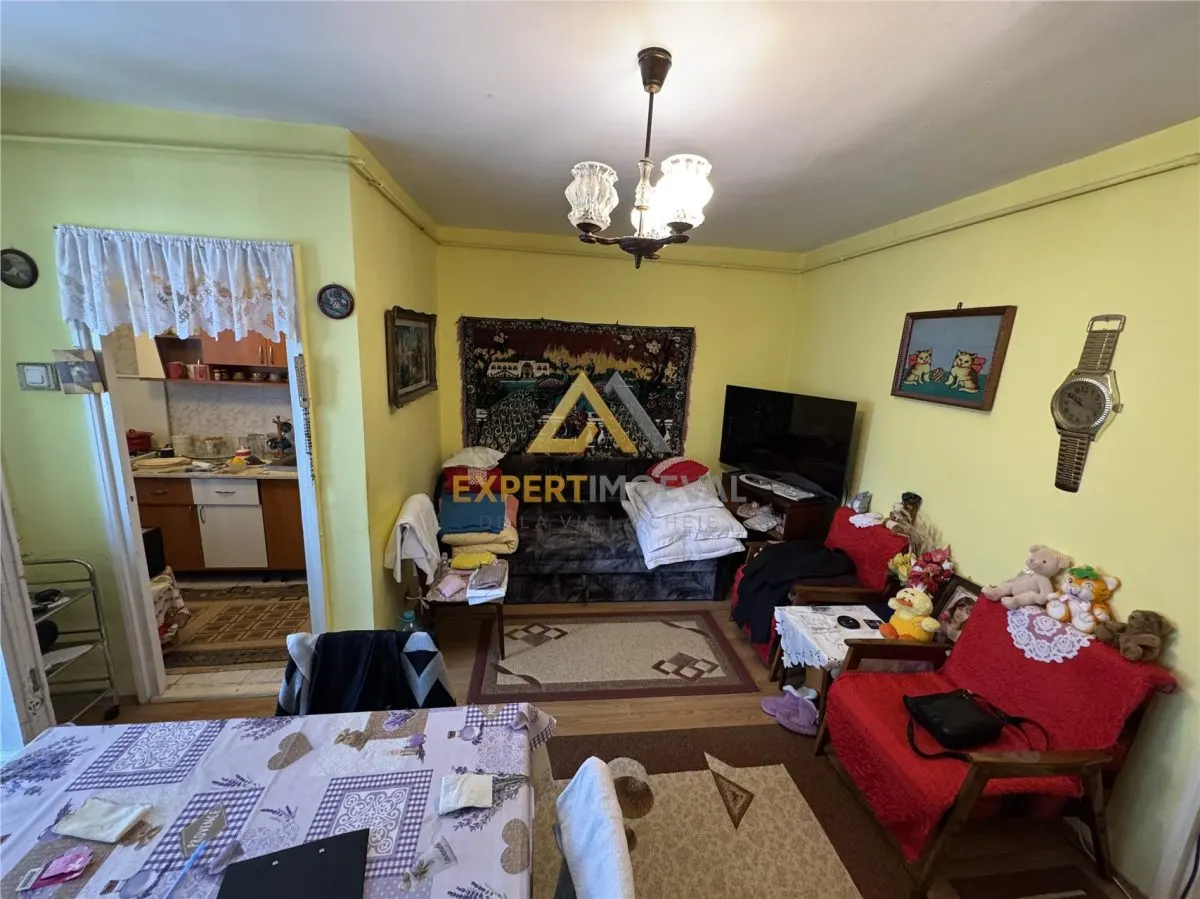 Garsoniera de inchiriat 160 Euro - foto 5