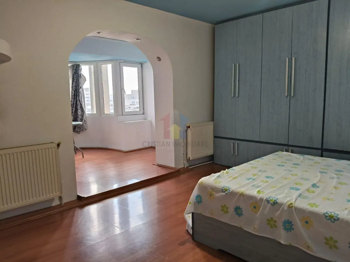 Imens 103mp 3 cam decomandat bloc cu lift Buzaului - foto 2