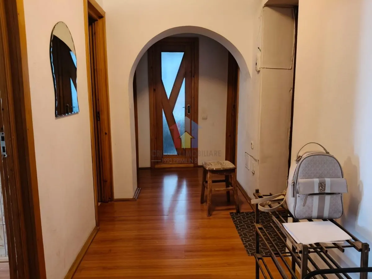 SUPER SPATIOS 3 camere, 103MP ,  bloc cu lift, Buzaului - foto 5