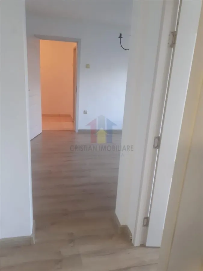 Apartament 2 camere,zona Viziru 3, etaj 5 - foto 2