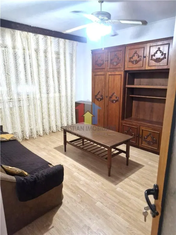 3 cam, 70 mp, Decomandat conf 1, Obor, Mobilat si Utilat - foto 1