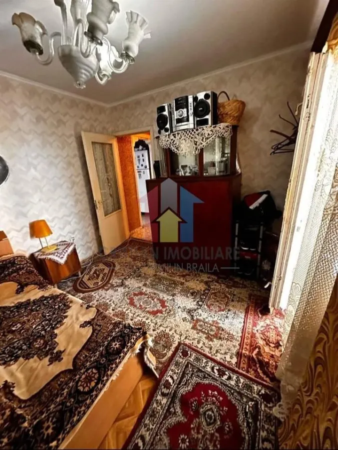 Apartament 3 camere zona Progresu ETAJ 3 - foto 1