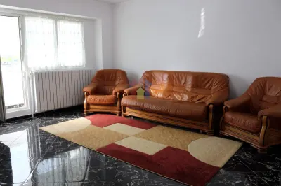 1 camera Mobilat si Utilat, Buzaului, etaj intermediar - foto 2