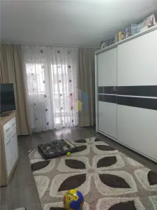 2 camere, confort 1 decomandat etaj 1, Mobilat si Utilat, Calarasi IV - foto 2