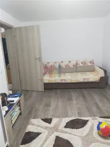 2 camere, confort 1 decomandat etaj 1, Mobilat si Utilat, Calarasi IV - foto 2