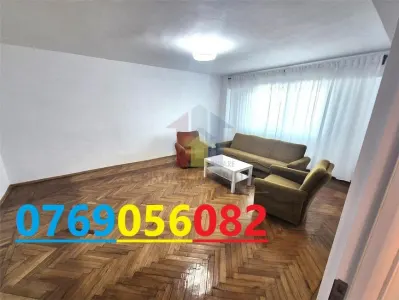 Independentei Ultracentral  - 70 mp 2 camere  etaj intermediar in bloc cu lift - Braila