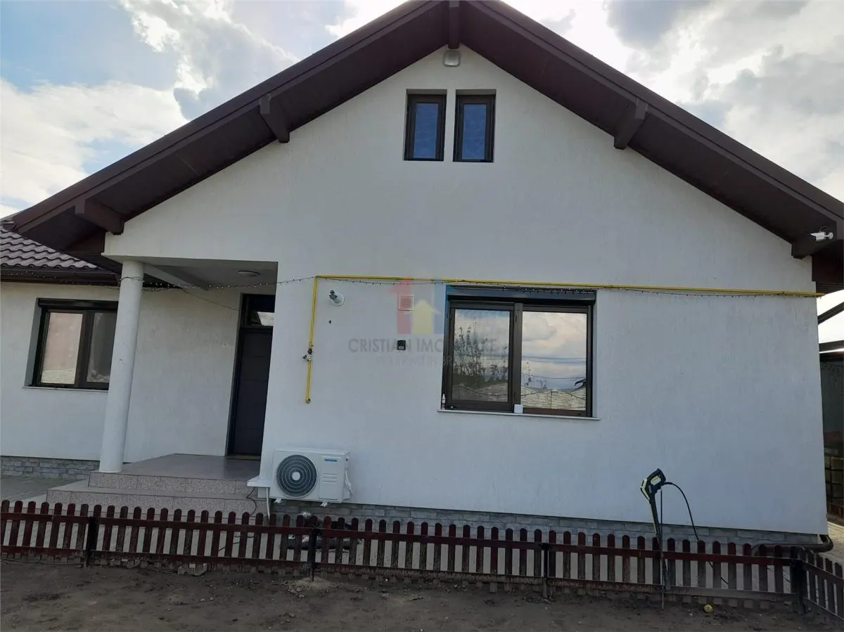 Vila P+M constructie 2020, pretabila doua famiili, Cazasu - foto 2