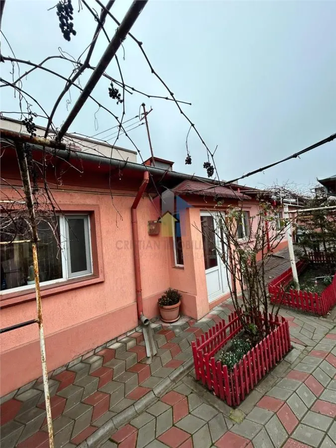 Casa Renovata 114mp, teren=183mp intre Garii si C.Galati - foto 3