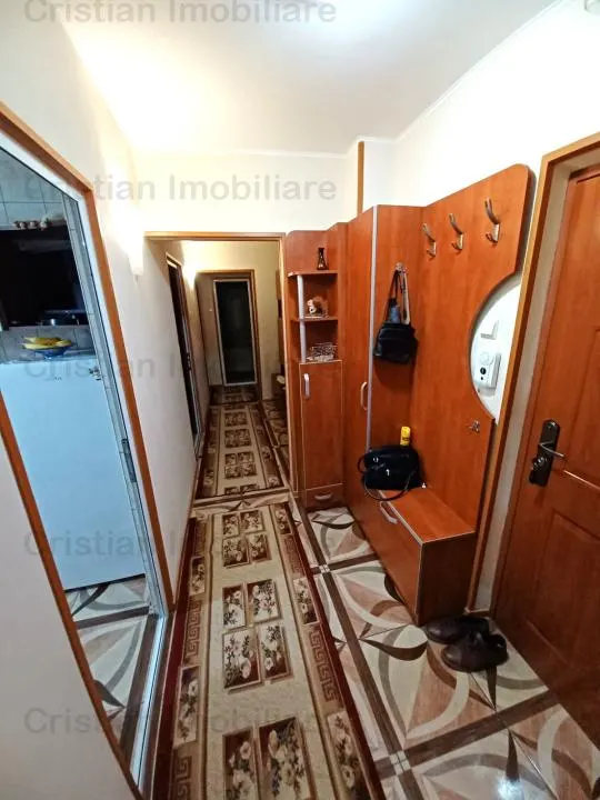 ETAJ 1 SUPER 3 camere zona Plantelor Confort 1 , 70mp - foto 8