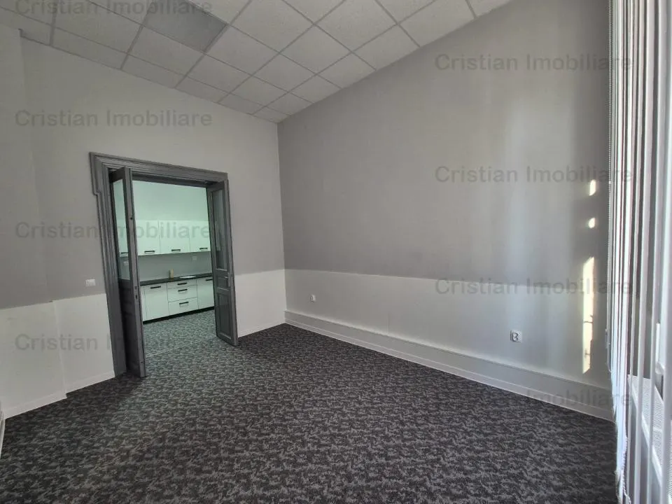 Casa Superba 3 camere, 127 mp utili , toate utilitatile, zona Centrala - foto 3