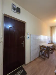Apartament 2 camere,parter,Borsecului,zona Velenta,Oradea - foto 3